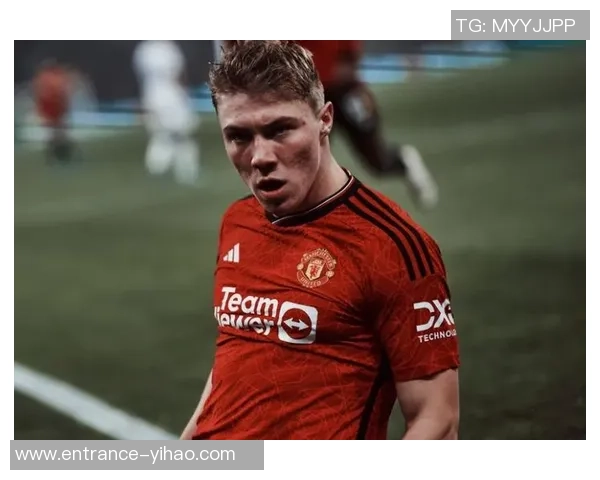 卢顿对曼联精彩比赛直播全程回顾与分析